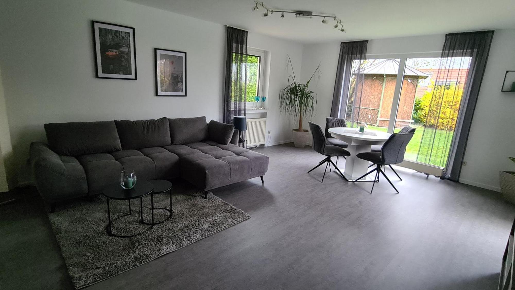באד נוישטאדט אן דר סאאלה Monteurwohnung מראה חיצוני תמונה